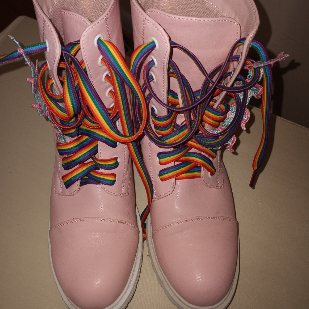 Womens pink boots